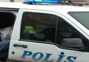 Polis bir aile faciasını önledi